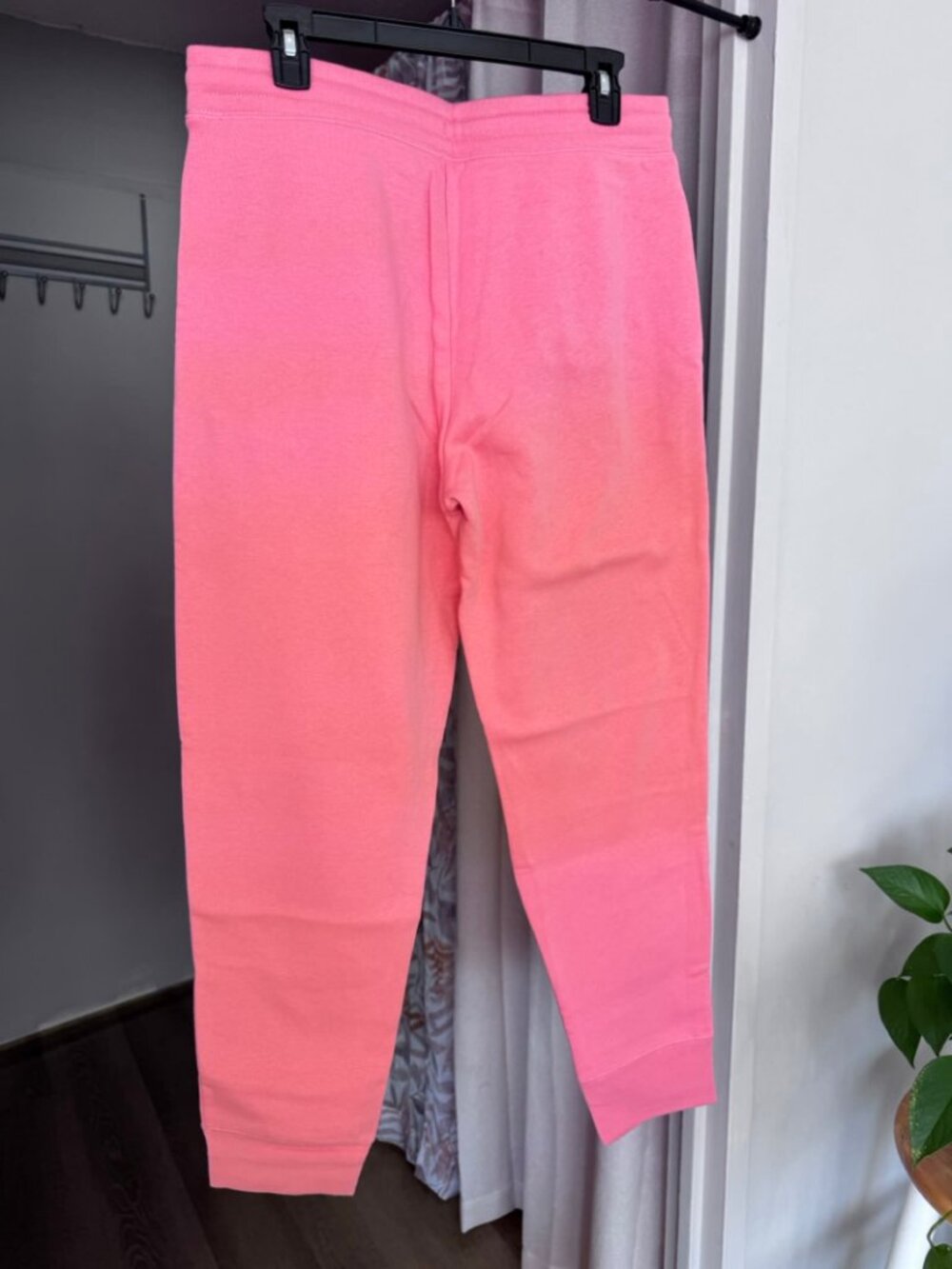 Gap Women's Pink Jogger Sweatpants NWT Size M